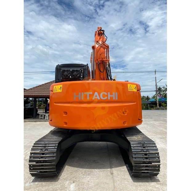 2024 Hitachi ZX135-42079568