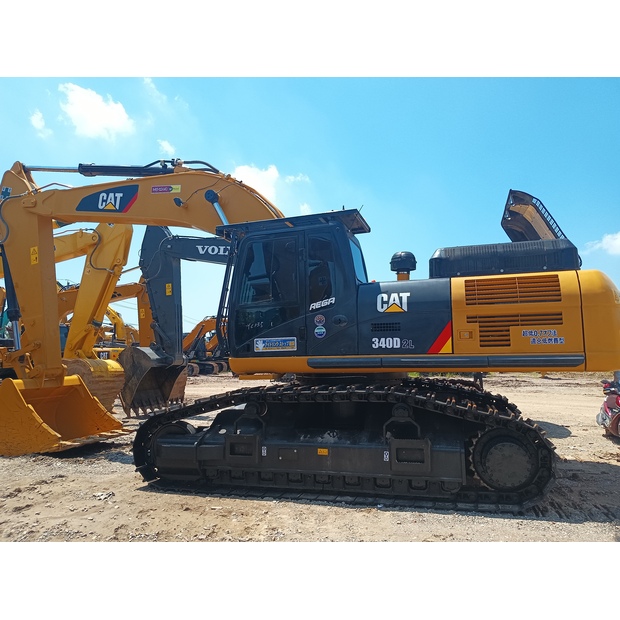 2023 Caterpillar 340D2-42079831