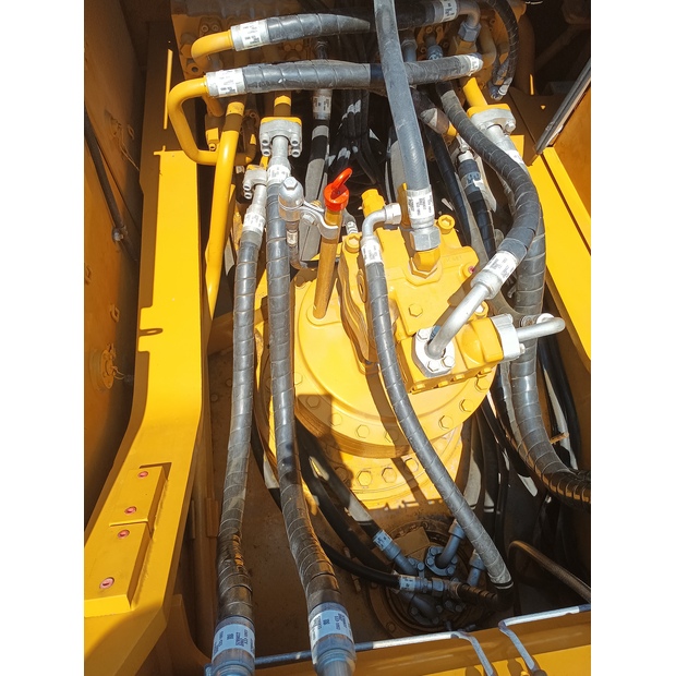 2023 Caterpillar 340D2-42079836
