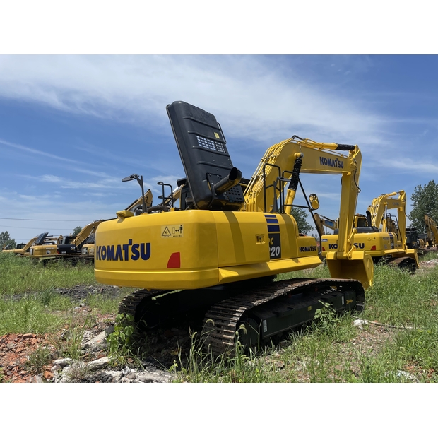 2024 كوماتسو PC220-42079906