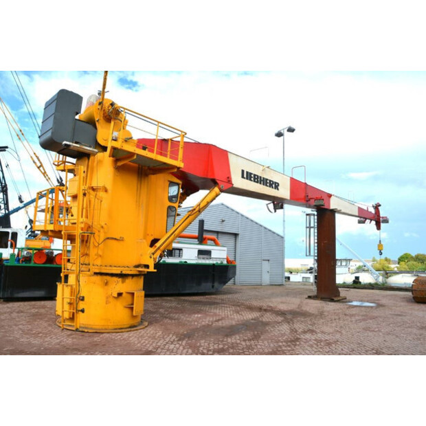 2003 ليبهير RL 650 10EX-42080124