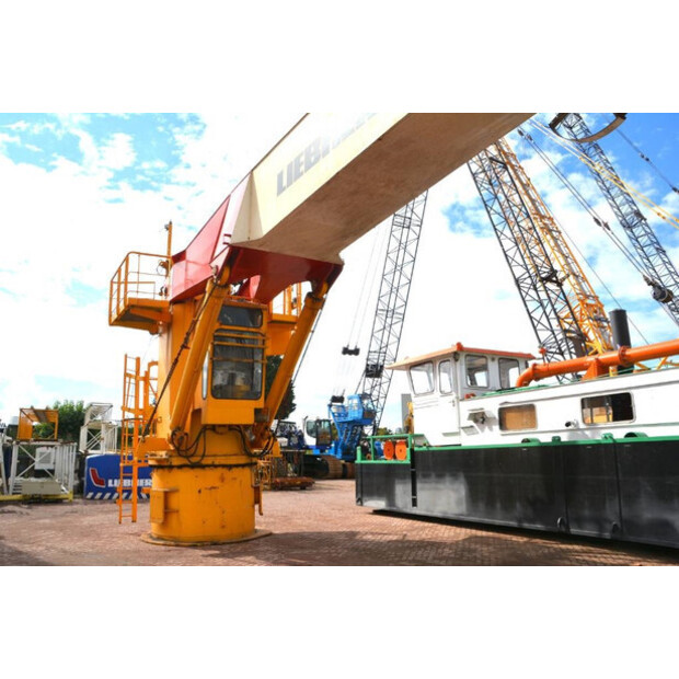 2003 ليبهير RL 650 10EX-42080128