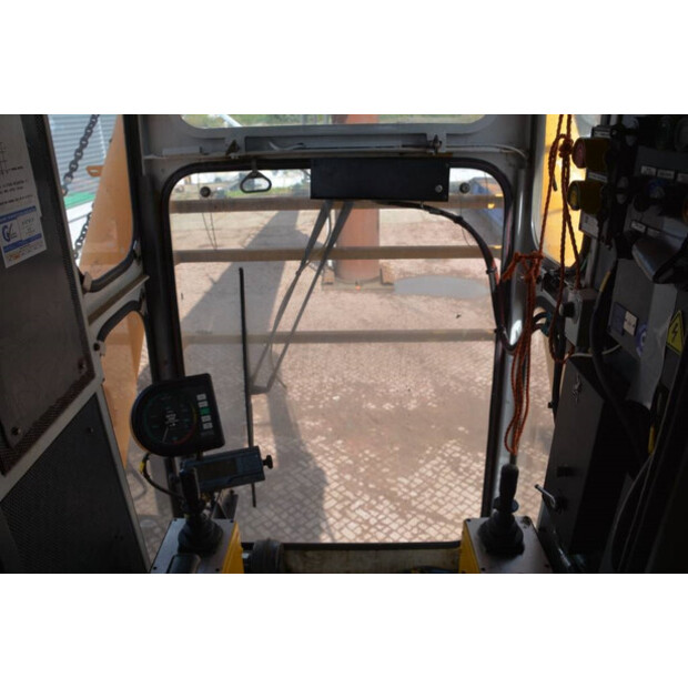 2003 ليبهير RL 650 10EX-42080133