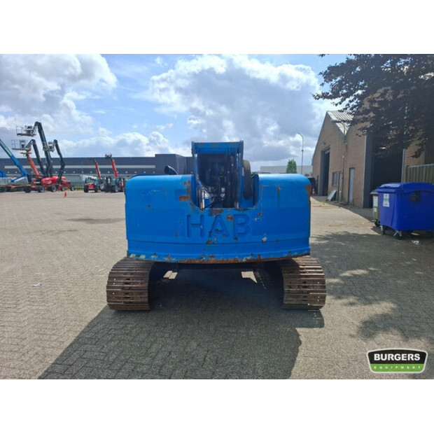 2015 HAB TR16JD-42080229