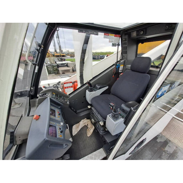 2013 GROVE GMK5220-42080287