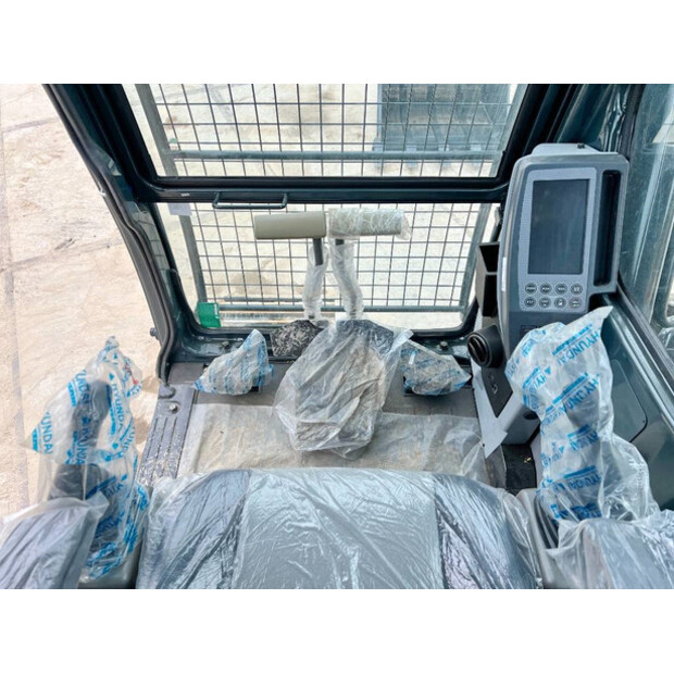 2025 Hyundai R140L-42080872