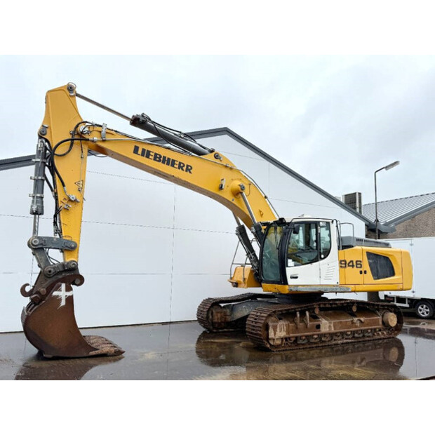 2017 Liebherr R946LC-42080908