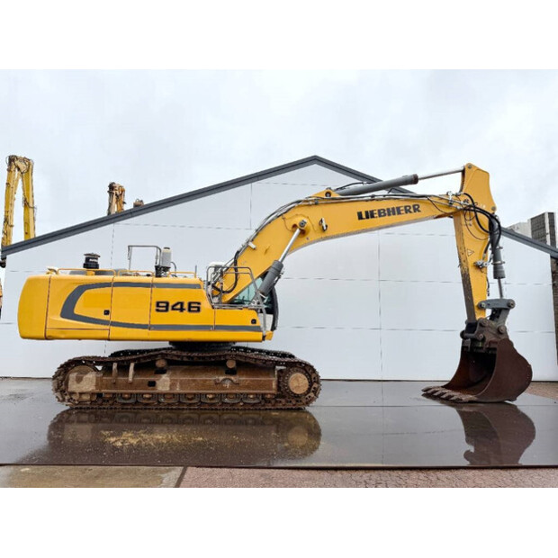 2017 Liebherr R946LC-42080912
