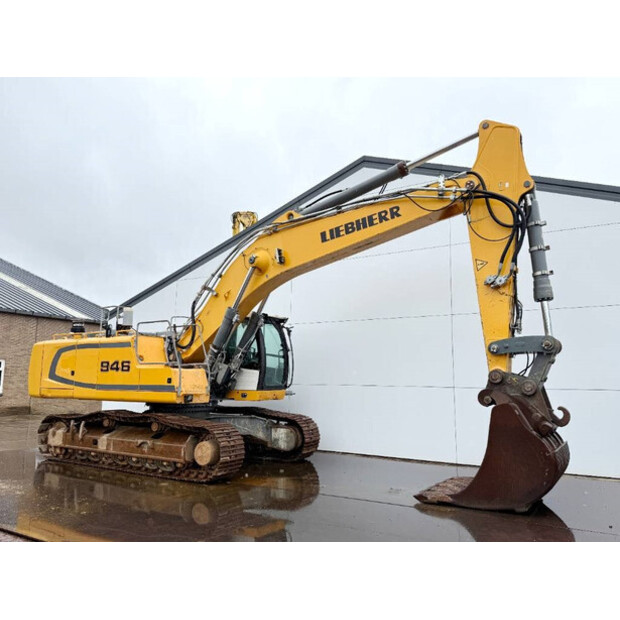 2017 Liebherr R946LC-42080913