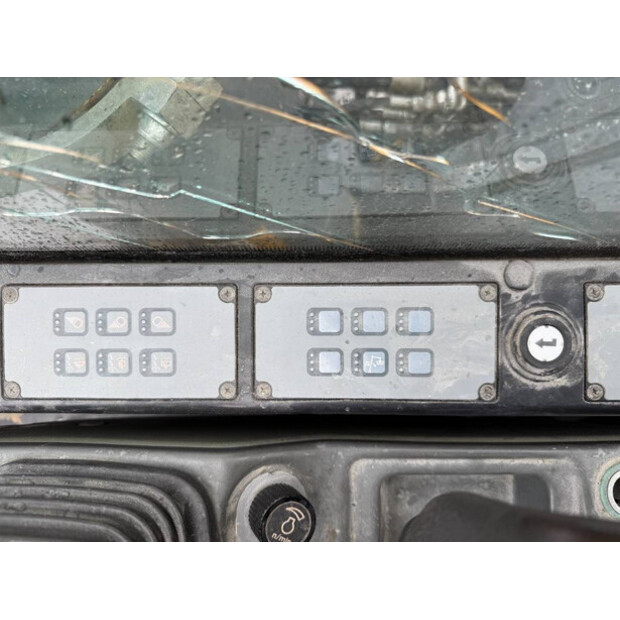 2017 Liebherr R946LC-42080918