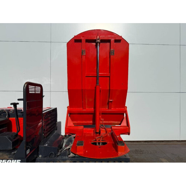 2012 كوبوتا KC250HR-42081033