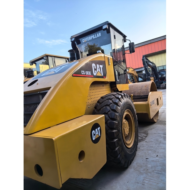 2021 Caterpillar CS683E-42082249