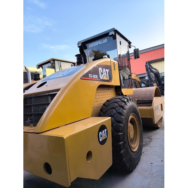 2021 Caterpillar CS683E-42082251