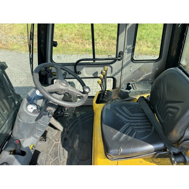 2012 Hyundai 33D-7E-42082640