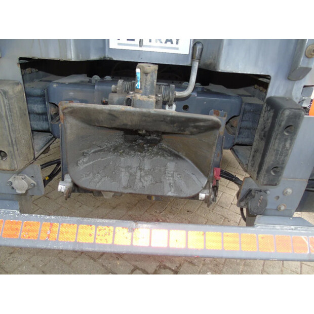 2017 فولفو FM 420-42082768