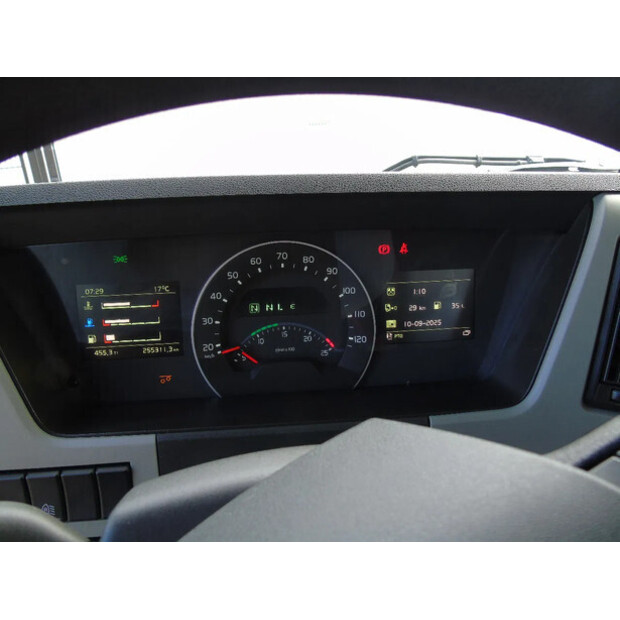 2017 فولفو FM 420-42082775