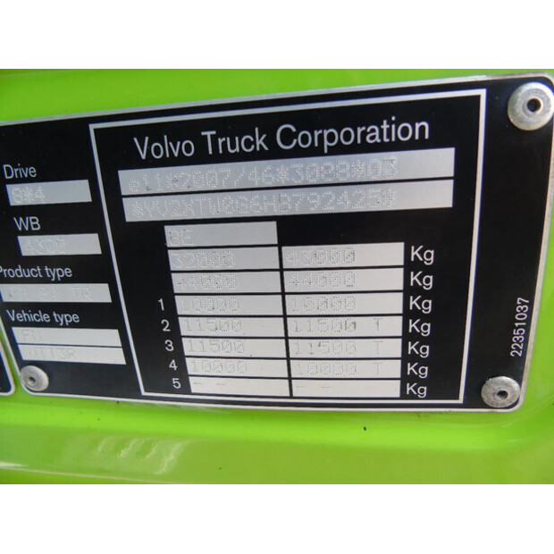 2017 فولفو FM 420-42082779