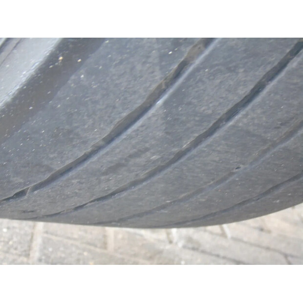 2017 فولفو FM 420-42082790