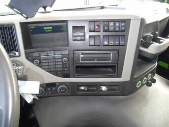 2017-volvo-fm-420-1313956-42082802