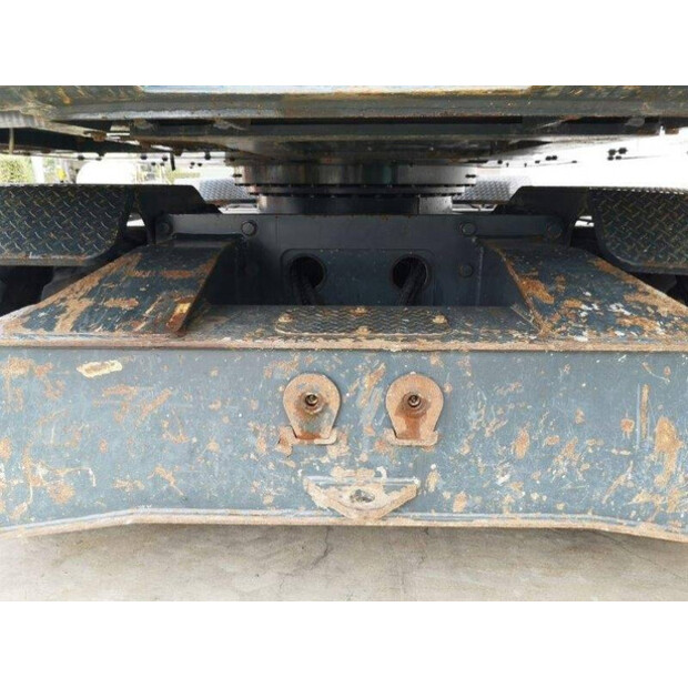 2017 Volvo HW140-42082860
