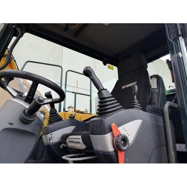 2017 Volvo HW140-42082881