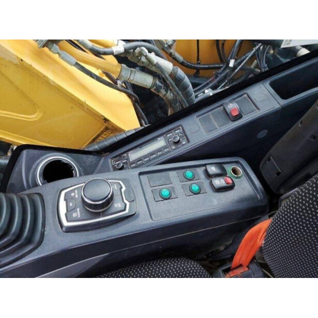 2017 Volvo HW140-42082884