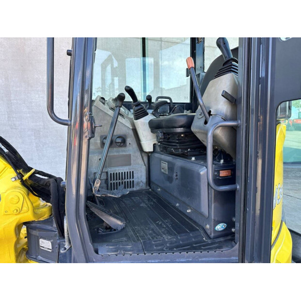 2016 YANMAR VIO35-6B-42083176