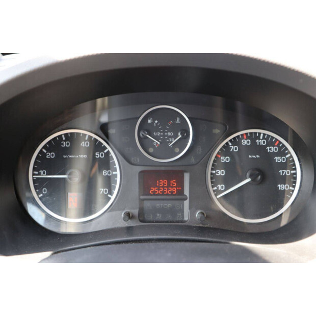 2013 Peugeot PARTNER-42083611