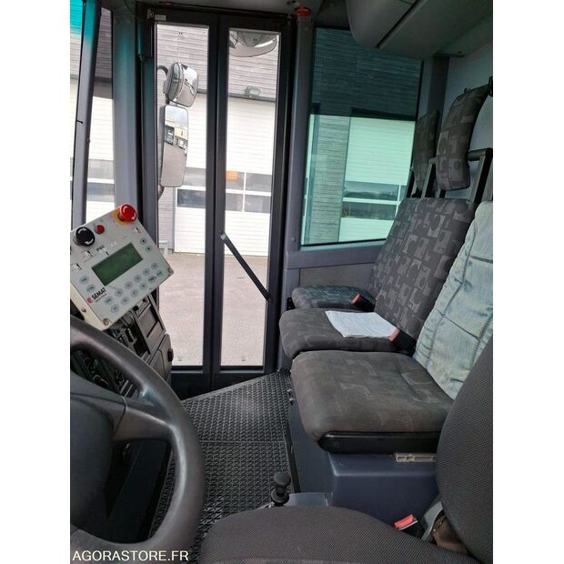 2013 مرسيدس بنز 2633-42097470
