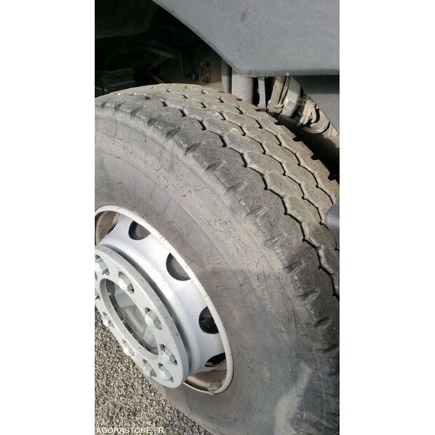 رينو C-42097534