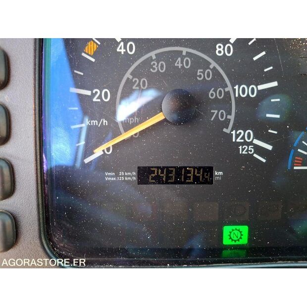 2013 مرسيدس بنز Econic-42097589