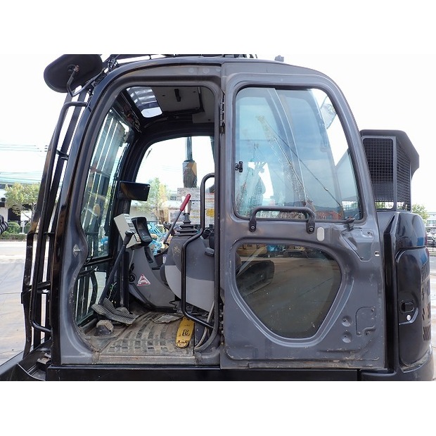 2012 كوبيلكو SK70SR-2F-YT06-42098939