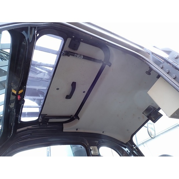 2012 كوبيلكو SK70SR-2F-YT06-42098942