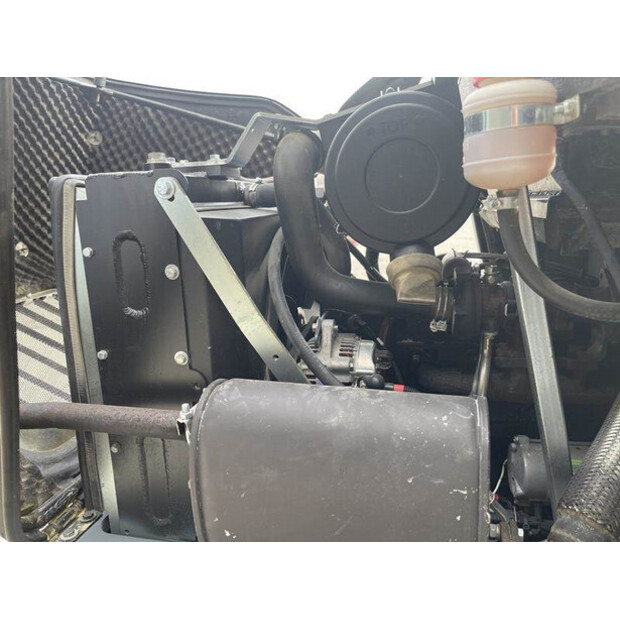 2017 جاينت V452T X TRA-42099430