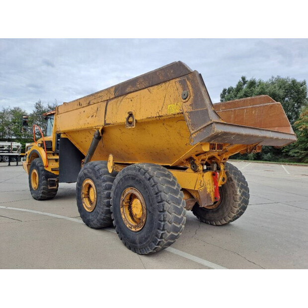 2017 فولفو A30G-42099484