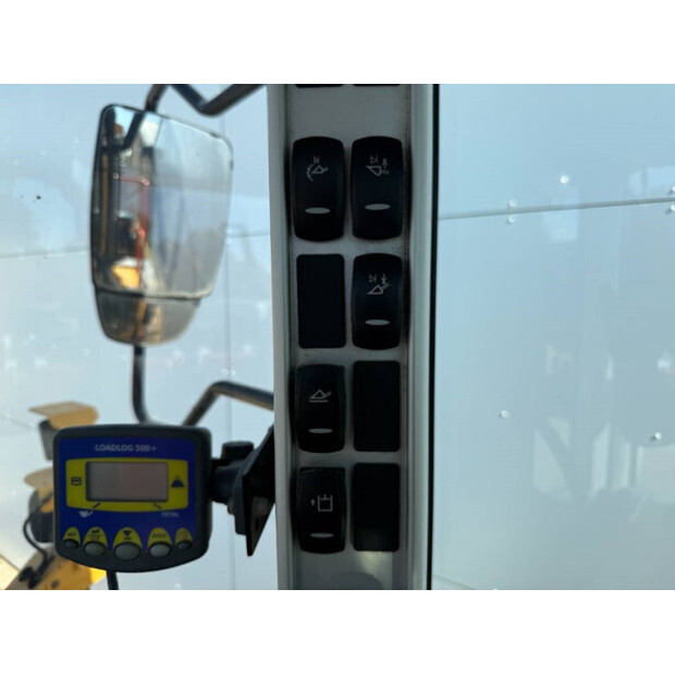 2019 فولفو L120H-42099667