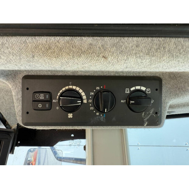2019 فولفو L120H-42099668