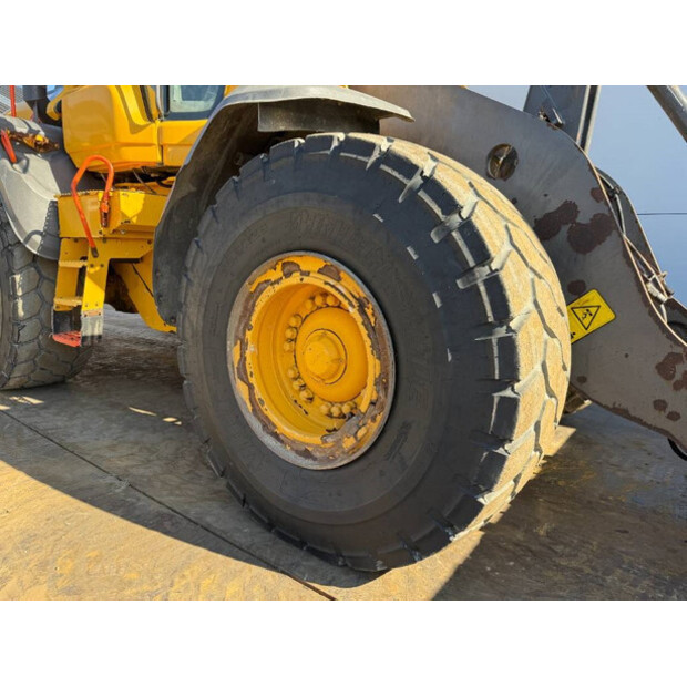 2019 فولفو L120H-42099679
