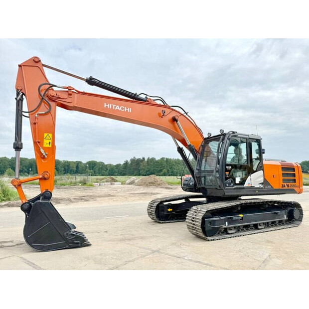 2025 Hitachi ZX220LC-5G-42100952