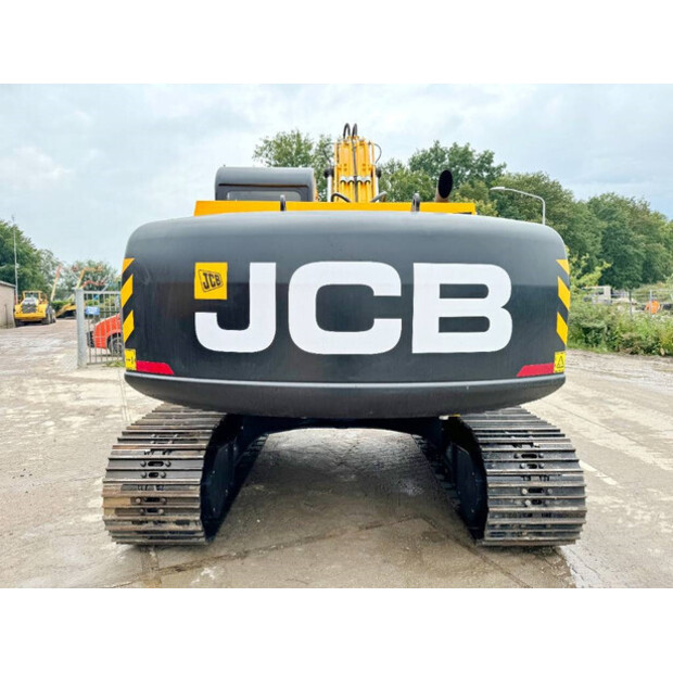 2025 JCB 215LC-42100987