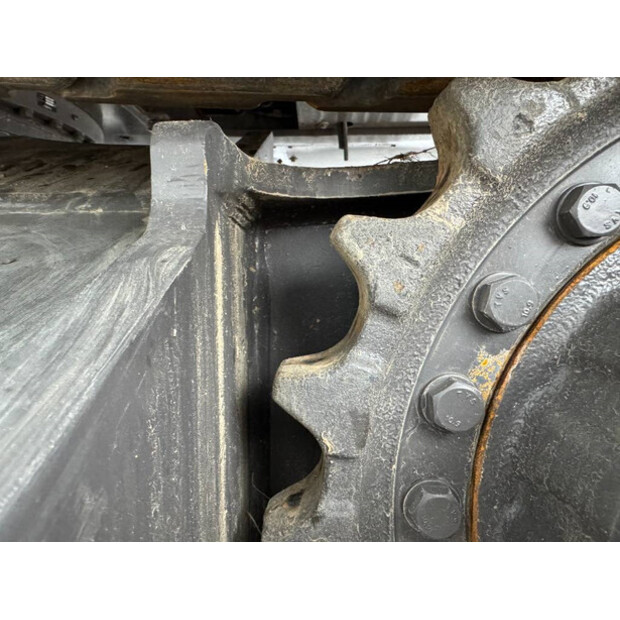 2025 Volvo EC220D-42101185