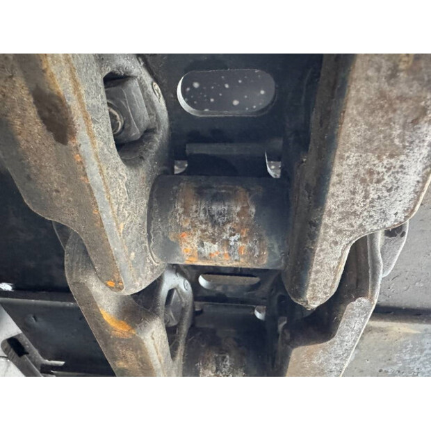 2025 Volvo EC220D-42101187