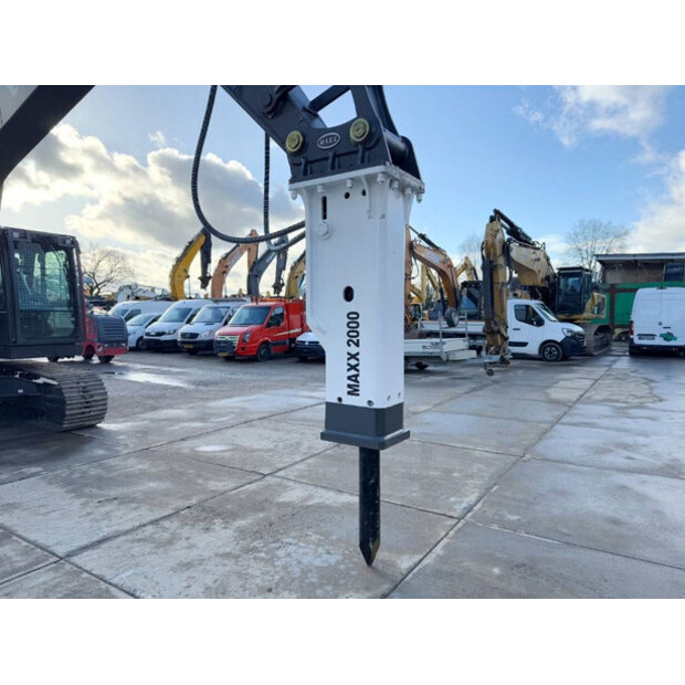2025 Volvo EC220D-42101219