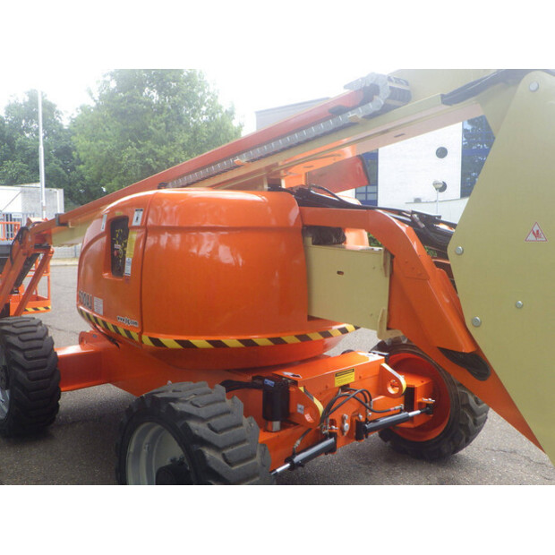 2011 جيه ال جي 600AJ-42101314