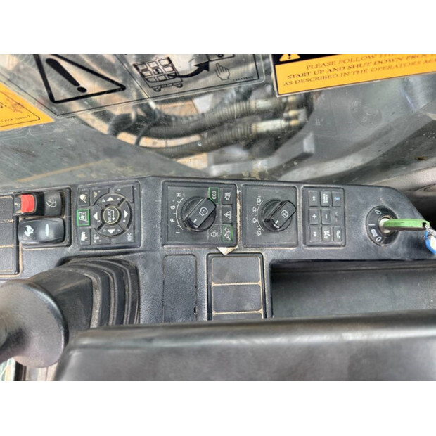 2015 فولفو EC380EL-42101333