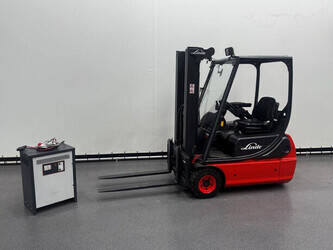 Image de ENGINS DE LEVAGE 2006 Linde E16C-02