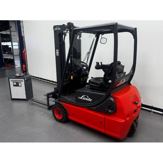 2006 ليندي E16C-02-42101502