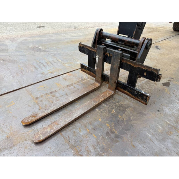 2011 Manitou MRT 2150-42101775
