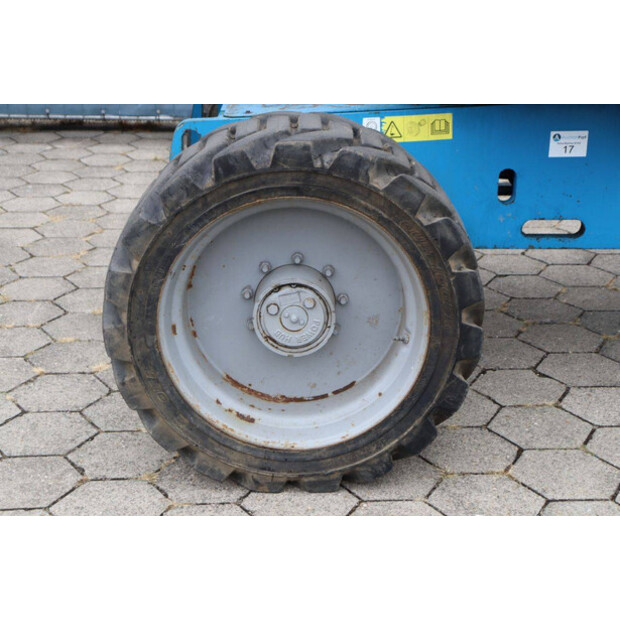 2012 Genie Z-45/25J-42101854