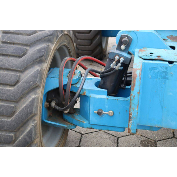 2012 Genie Z-45/25J-42101856